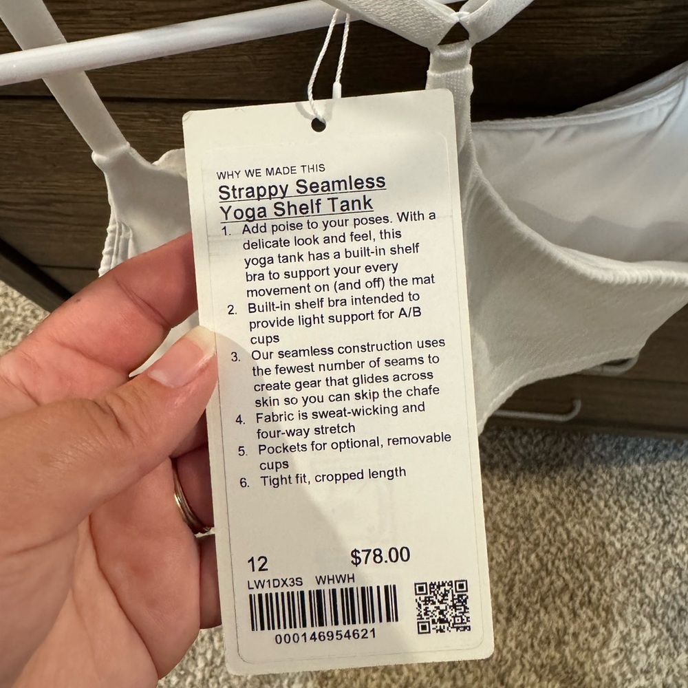 Lululemon Shelf Tank Yoga Top - Picture 3 of 3